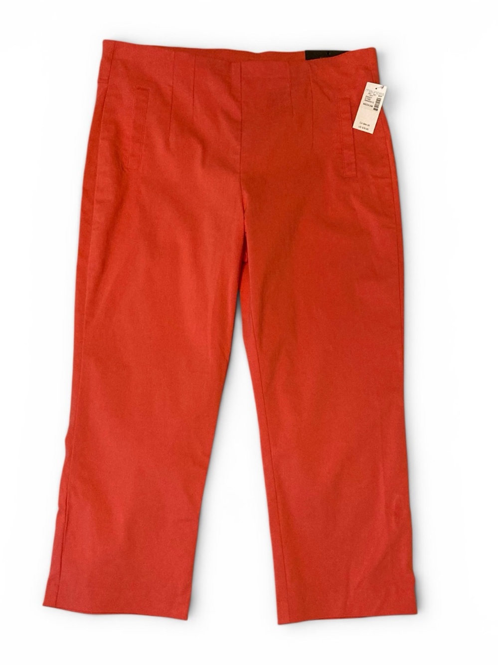 NWT Maurices Capri 
Bengaline High Rise Sz Medium Coral